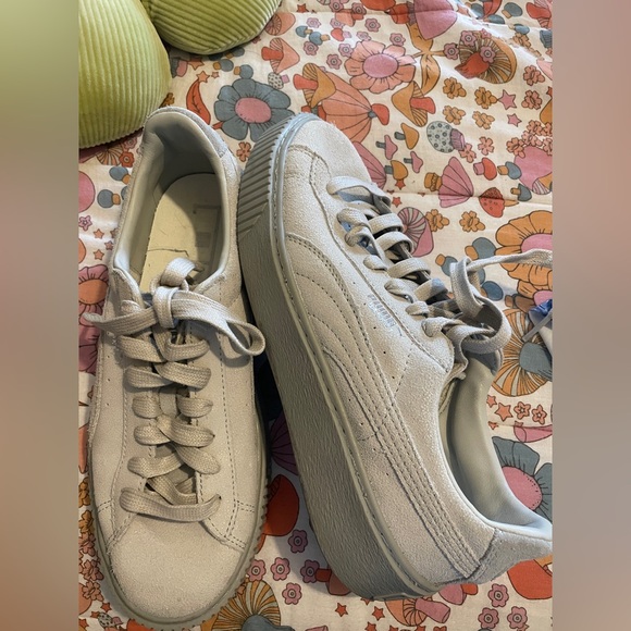 Puma Shoes - Puma gray suede sneakers